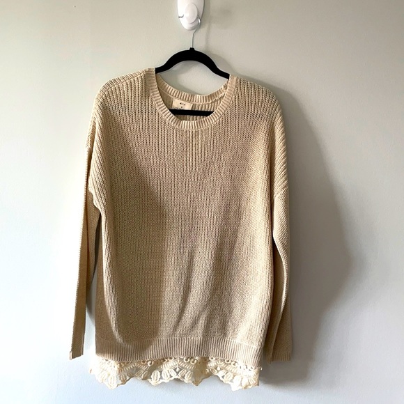 Urban Outfitters Knit sweater with lace detail - Picture 1 of 4